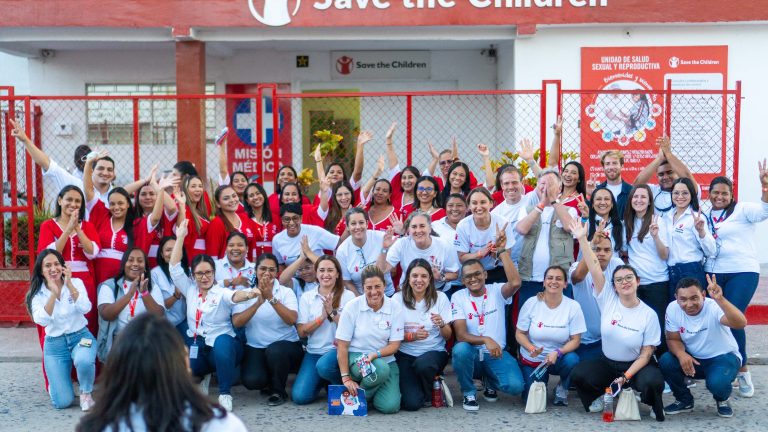 Nuestro equipo de salud y nutrición en La Guajira recibió la visita de la directora global Inger Ashing