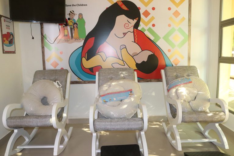 Donación de sala de lactancia materna en el hospiatal de Uribia